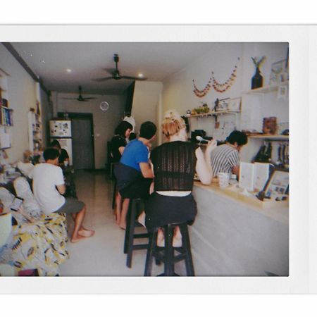 曼谷 Sla Bar N'Bed旅舍 外观 照片
